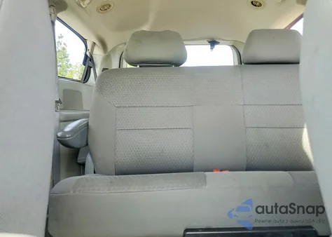 2008 Chrysler Town & Country Lx from USA, damaged, VIN 2A8HR44H08R606070